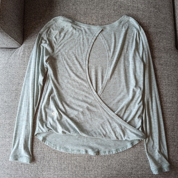 Lululemon Long Sleeve Open Back Shirt - Picture 3 of 7